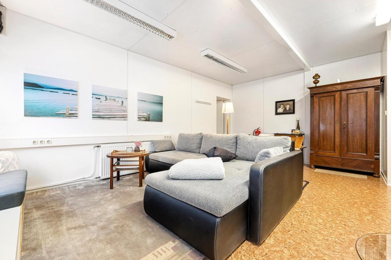 Wohncontainer Derdak Holiday home *